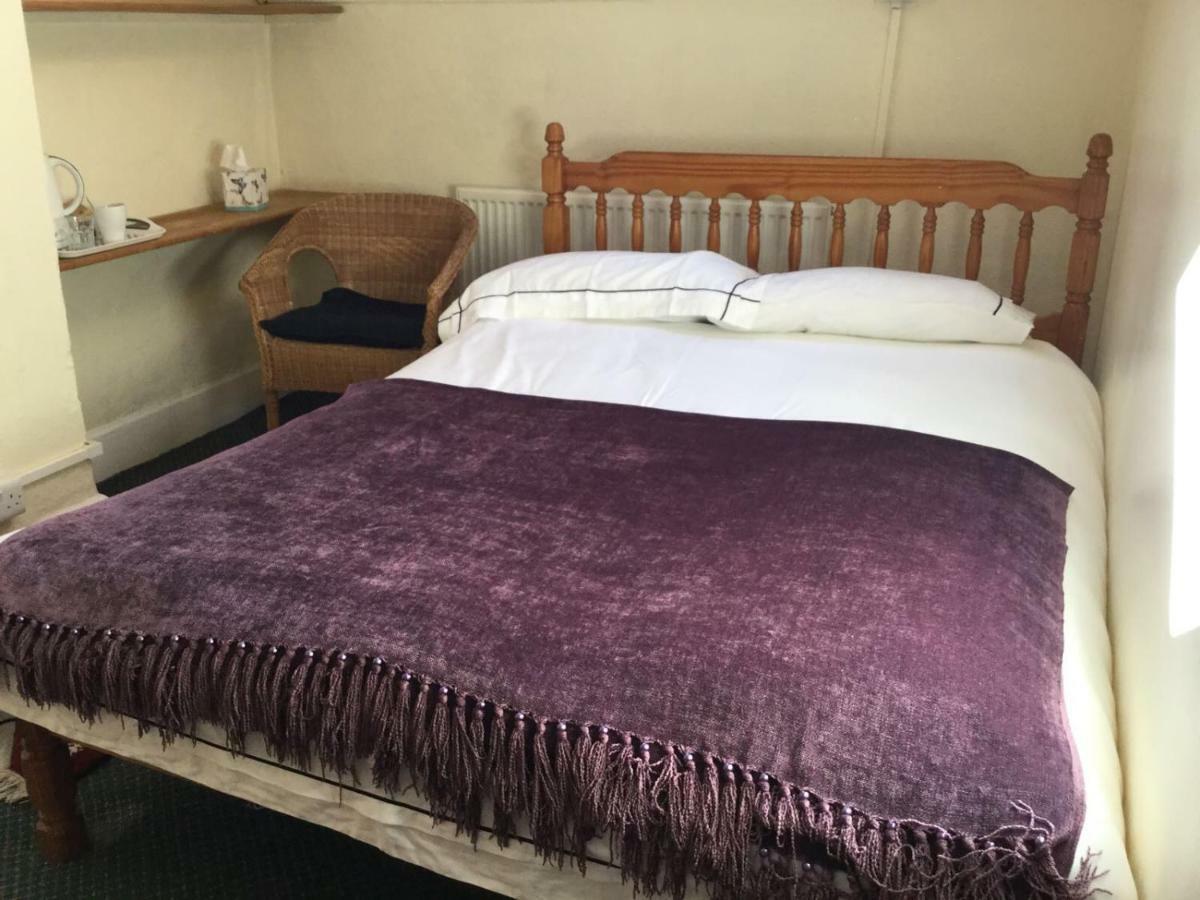 Bay Lodge Aylesbury  Bagian luar foto